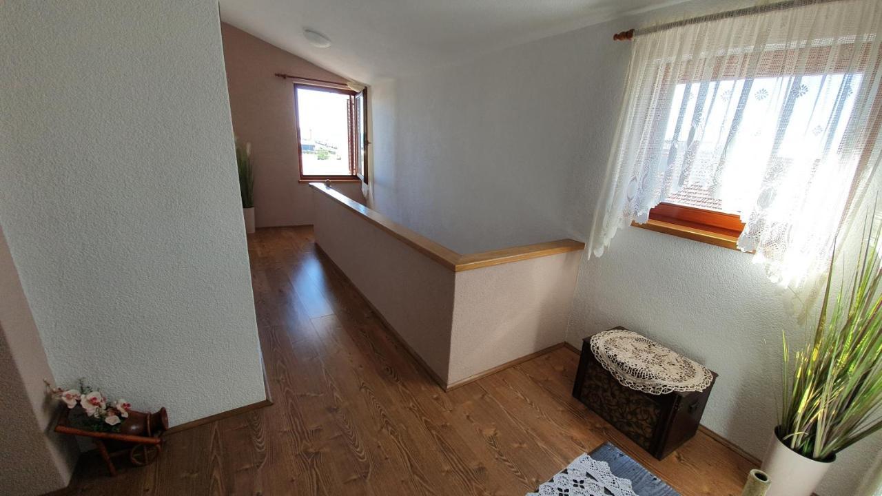 Apartma Sime *