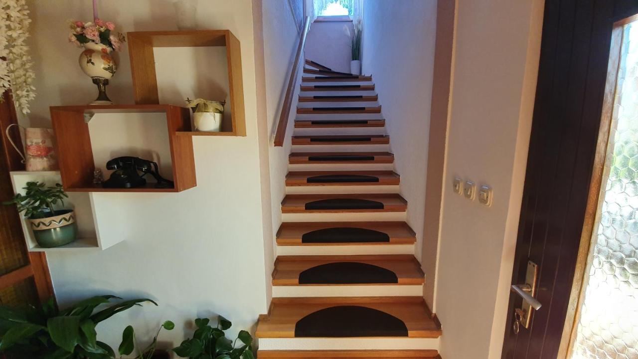 Sime Apartment *
