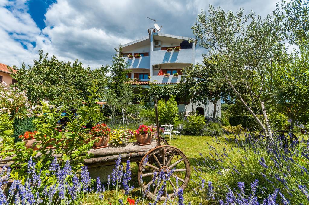 Sime Apartma Sukosan